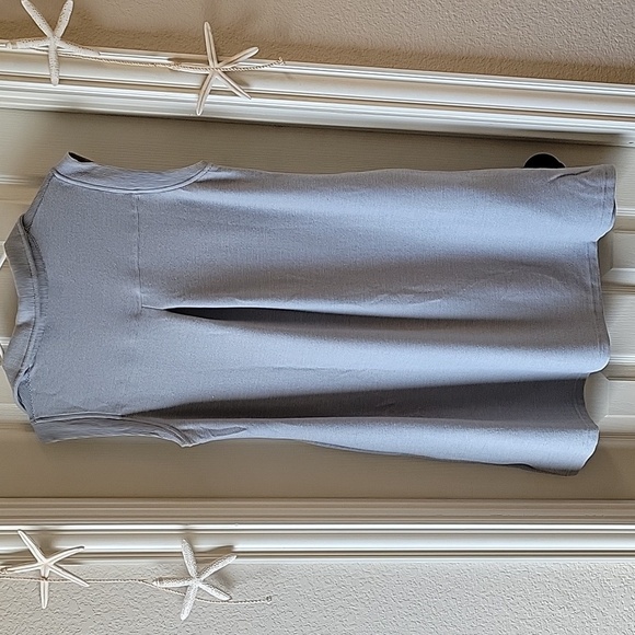 Sleeveless Gray V-Neck Dress With Pockets NWT - Picture 8 of 16